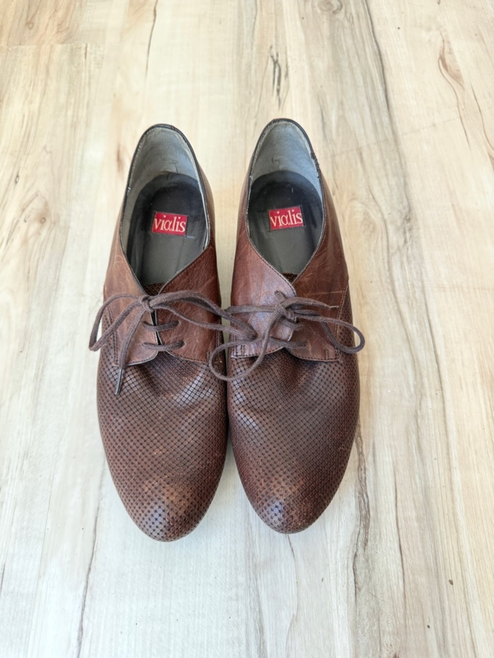 Vialis Brown Leather Lace-Up Low Heel Oxfords for Women - 39 EU